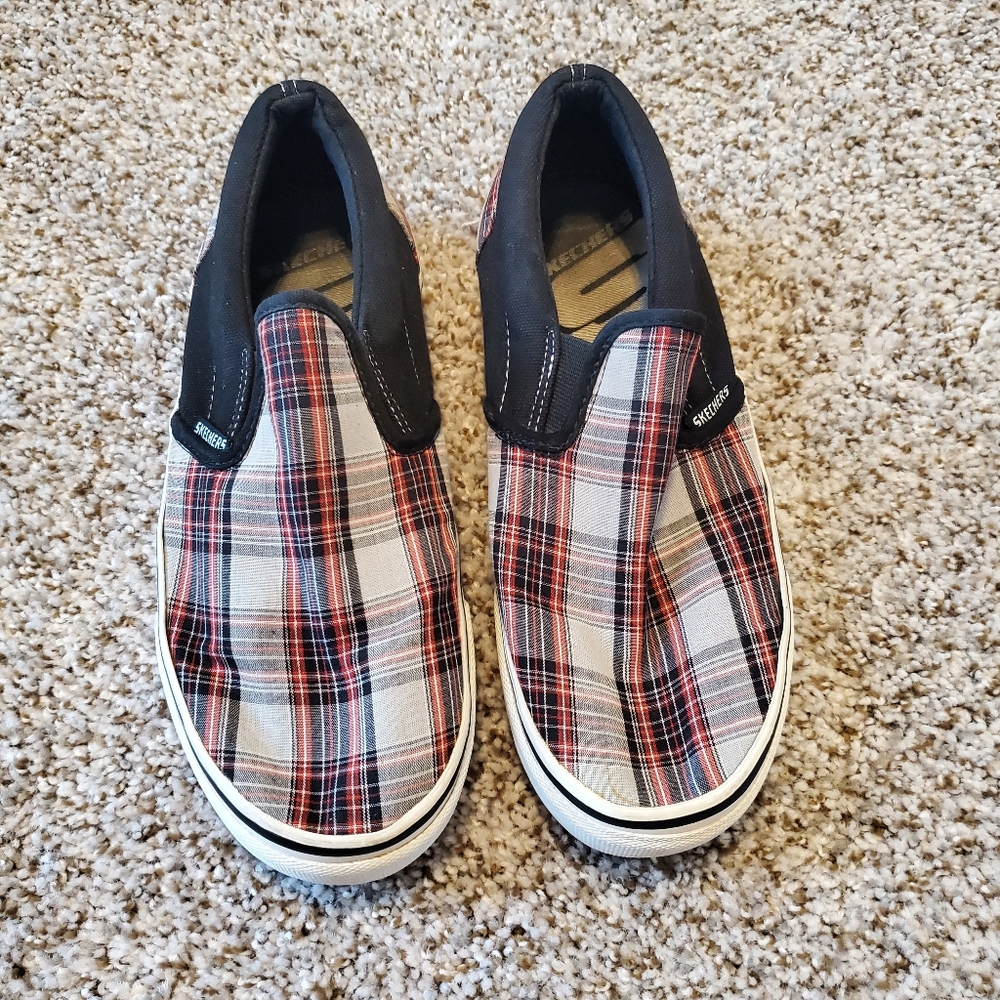 Skechers size 6y